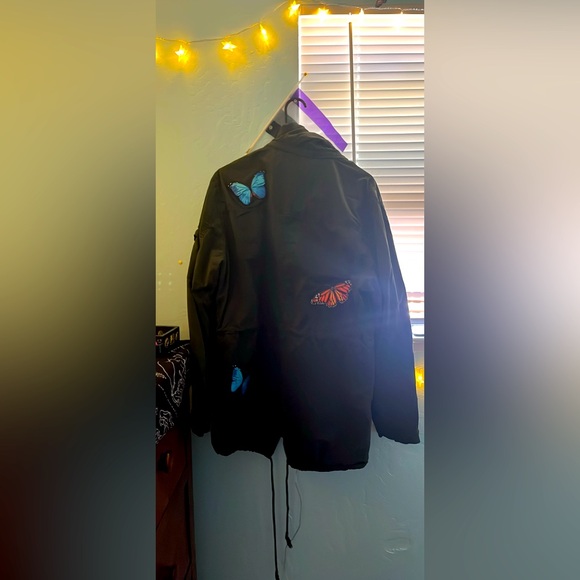 Butterfly jacket - Picture 2 of 4